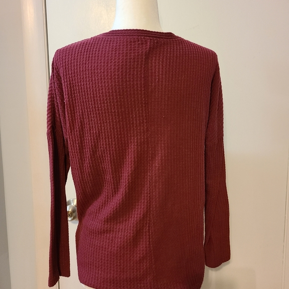 Ultra Flirt waffle long sleeved shirt. - Picture 2 of 4